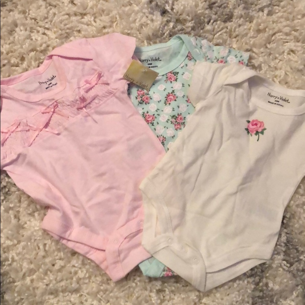 NWT Harry and Violet onesie set